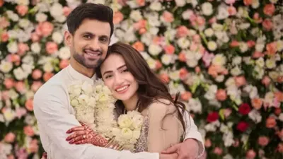 सना जावेद के बाद क्या चौथी शादी की फिराक में शोएब मलिक  इस पाकिस्तानी अभिनेत्री के साथ कर रहे  फ्लर्ट 