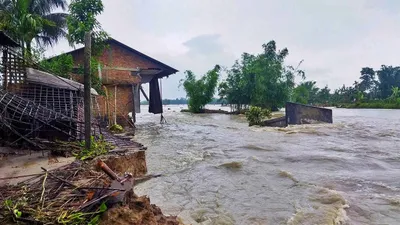 62 लाशें बरामद  21 लाख लोगों के उजड़े घर  असम में मानसून की बारिश से बाढ़ ने मचाई तबाही