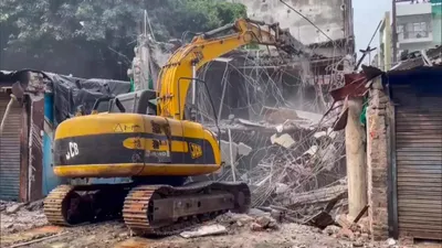 bulldozer की कीमत कितनी  लोग इससे कर रहे मोटी कमाई  घंटों के हिसाब से मिलता है किराया   