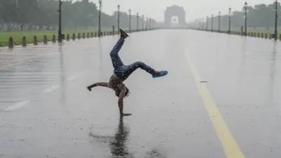 delhi ncr में आज झमाझम बारिश  mp समेत 13 राज्यों में भी बरसेंगे बादल  पढ़ें imd का अपडेट