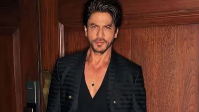 shahrukh khan की तरह आप भी छोड़ें सिगरेट  जानें इस बुरी आदत से कैसे छुड़ाएं पीछा 