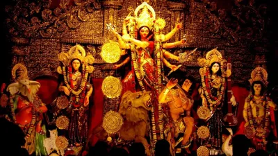 नवरात्रि में मां दुर्गा के किन किन स्वरूप की होती है पूजा  जानें किस दिन कौन से रंग के कपड़े पहनना शुभ