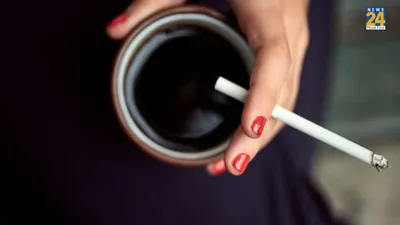 tea with cigarette  चाय सुट्टा के कॉम्बिनेशन से बढ़ता है हार्ट अटैक से लेकर कैंसर का खतरा 