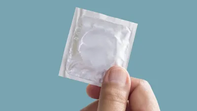 condom का नाम क्यों पड़ा  निरोध   इससे पहले डिसाइड हुआ था ये नाम