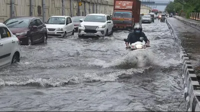 हिमाचल में बादल फटने से भीषण तबाही  शिमला कुल्लू में 30 से ज्यादा लोग लापता  देशभर में बारिश से कैसे हैं हालात 