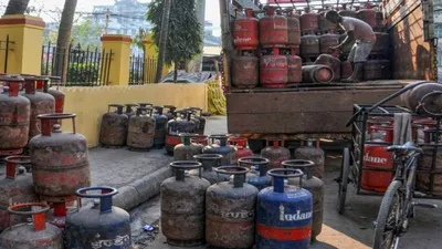 आज से होंगे ये 7 बड़े बदलाव  lpg से लेकर मनी ट्रांसफर तक  जानिए क्या होगा असर