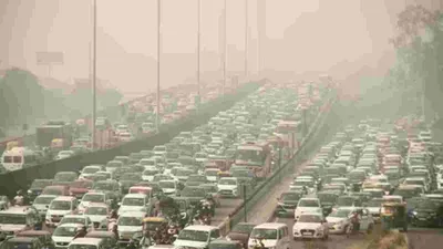 air pollution में सांस लेना इन मरीजों के लिए खतरनाक  5 लक्षण और बचाव के 9 तरीके