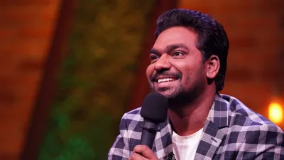 zakir khan के शो पर चली चैनल की कैंची  इस वजह से एक महीने में ही बंद हो रहा  आपका अपना जाकिर 