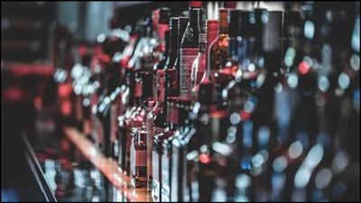 घर में legally कितनी रख सकते हैं शराब  जानिए देश के किस राज्य में कितनी है limit