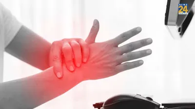 उंगलियों या पूरे हाथ में हो रहा है तेज दर्द  कहीं carpal tunnel syndrome के संकेत तो नहीं 