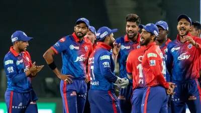 ipl 2025  इन 3 दिग्गज खिलाड़ियों को रिटेन कर सकती है दिल्ली कैपिटल्स  युवराज को लेकर भी बड़ा अपडेट