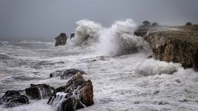 209km रफ्तार वाली तूफान हवाओं  भयंकर बारिश बाढ़ की चेतावनी  cyclone हेलेन आ रहा मचाने तबाही