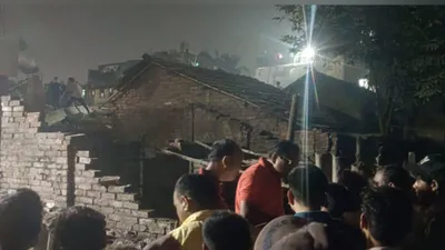 कोलकाता में 5 मंजिला इमारत गिरने से 2 लोगों की मौत  कई घायल  झुग्गीवालों ने बताई हादसे की असली वजह