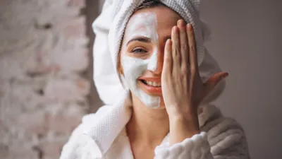 skin care tips  40 की उम्र में भी दिखेंगी 25 की  karwa chauth से पहले इस स्किन केयर रुटीन को करें फॉलो