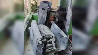 गाजियाबाद में बालकनी में रखी वाॅशिंग मशीन में लगी आग  सहमे लोग घरों से बाहर आए  video