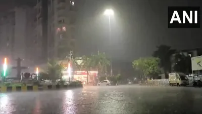 महाराष्ट्र में बारिश से हाहाकार  imd का रेड अलर्ट  बाकी देश में कहां कहां बरसेंगे बादल  देखें video