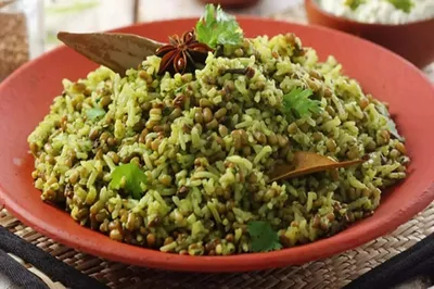 hariyali mataki khichdi recipe  साधारण खिचड़ी देखते ही मुंह बन जाता है  तो ट्राई करें स्वादिष्ट हरियाली मटकी खिचड़ी  जानें रेसिपी