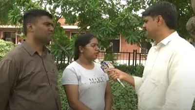  neet की परीक्षा क्‍यों रद्द नहीं करते      इंसाफ के ल‍िए सुप्रीम कोर्ट पहुंची प्रिया के सरकार से मासूम सवाल