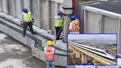 mumbai ahmedabad bullet train  गुजरात में रफ्तार से बन रहे बुलेट ट्रेन स्टेशन  यहां लगा पहला एस्केलेटर