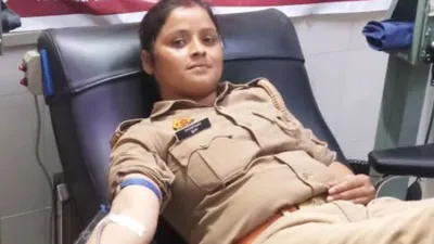 एक पुलिसवाली ये भी  नवजात की जान बचाने को दिया खून  जमकर तारीफ