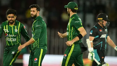 t20 wc 2024  पाकिस्तान टीम को लगा बड़ा झटका  बाहर हुआ धाकड़ खिलाड़ी