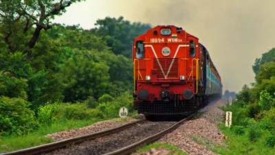 indian railway  यात्रियों की बढ़ेगी मुश्किल  दिल्ली आने वाली कई ट्रेनें रिशेड्यूल  यहां देखें लिस्ट