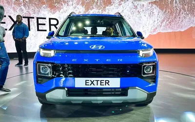 hyundai exter में सनरूफ का सपना हुआ पूरा  लॉन्च हुए दो नए वैरिएंट  जानें कीमत