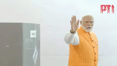 जिंदादिल pm मोदी  दिल छू लेगा वीडियो  जानें क्यों प्रधानमंत्री ने सिक्योरिटी गार्ड को लगाई फटकार 