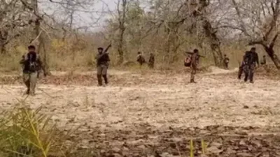 cg  बीजापुर के जंगल में मुठभेड़  सुरक्षा बलों ने नक्सलियों के टॉप कमांडर्स को घेरा