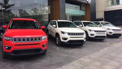 स्टॉक नहीं हुआ खत्म तो इस suv आया 2 50 लाख का डिस्काउंट  जल्दी कीजिये मौका छूट न जाये