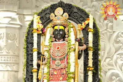 राम मंदिर के पुजारी अब धारण नहीं करेंगे भगवा वस्त्र  भक्तों के लिए भी  बुरी खबर   देखें video