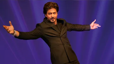 जब फैन की हरकत पर shahrukh khan भी हैरान  किंग खान के घर में घुस किया था ये काम