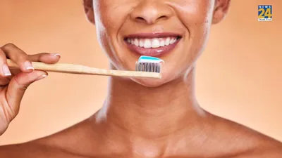 गलत तरीके से ब्रश करने पर दांतों को होता है 5 तरह से नुकसान