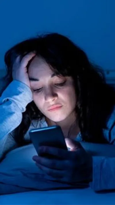 कम नींद ले रहे हैं तो हो सकते हैं ये 7 भयानक नुकसान