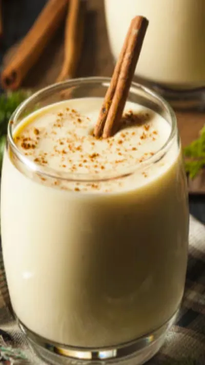 दूध में ये 5 चीजें मिलाकर पीने से मिलते हैं गजब के फायदे